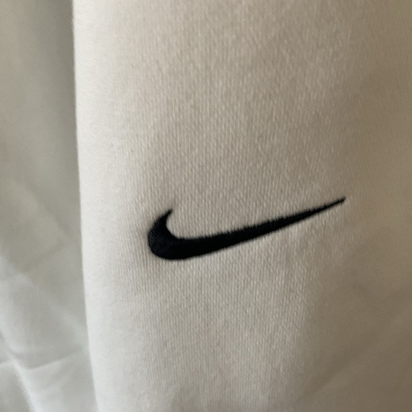 Women’s Plus Size Nike Pant, Crop Length High Rise Standard Fit, 3X - Picture 2 of 8